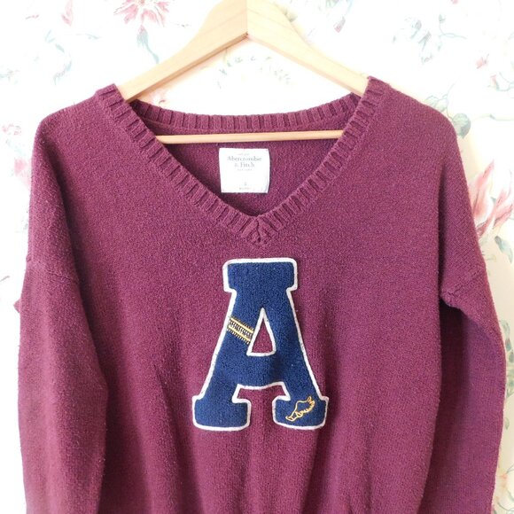 🌳🍃  *Price firm* 🦌  Abercrombie & Fitch Vintage Letter A Varsity Sweater - Picture 2 of 13